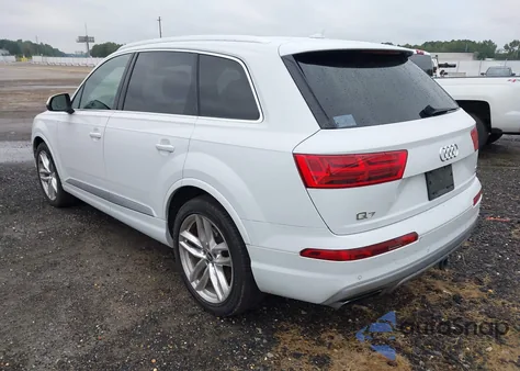 2018 Audi Q7 3.0T Premium из США, поврежденный, VIN WA1VAAF79JD043477
